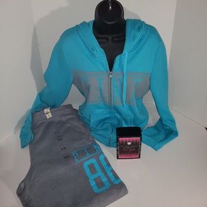 NWT Women Pink Victoria Secret Pack 

Size medium